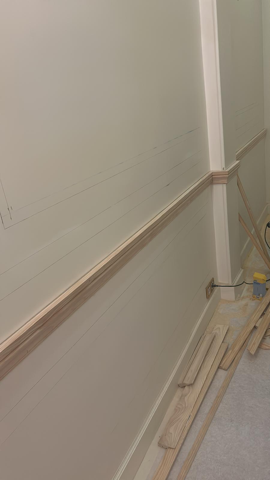 L’élégance des moulures en bois (Paris 7ème) L’Art de la Menuiserie au Service de votre Intérieur