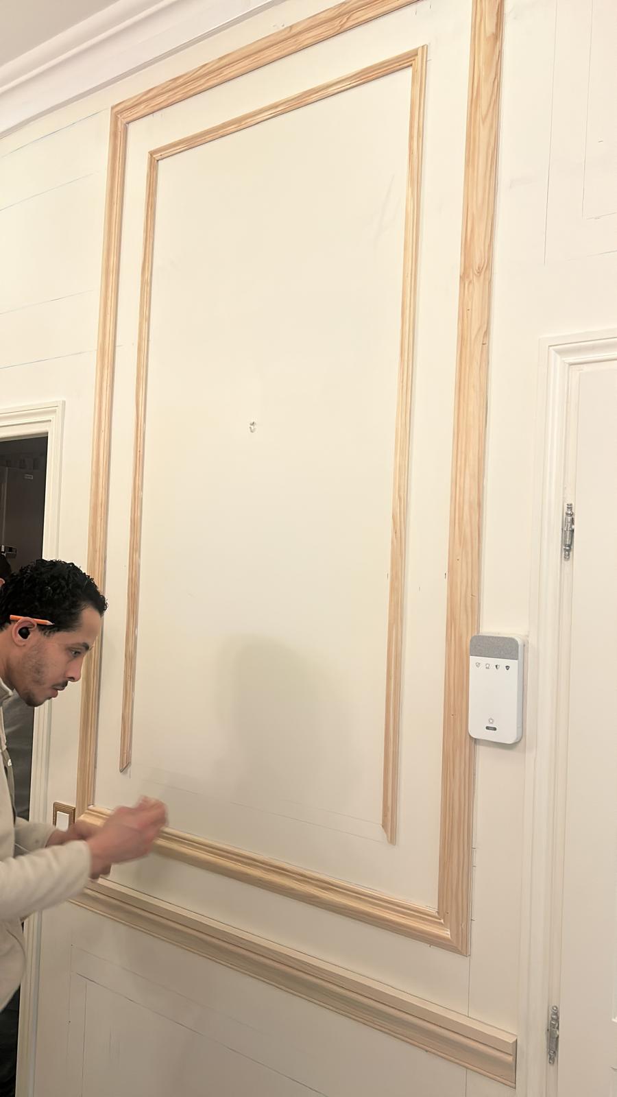 L’élégance des moulures en bois (Paris 7ème) L’Art de la Menuiserie au Service de votre Intérieur